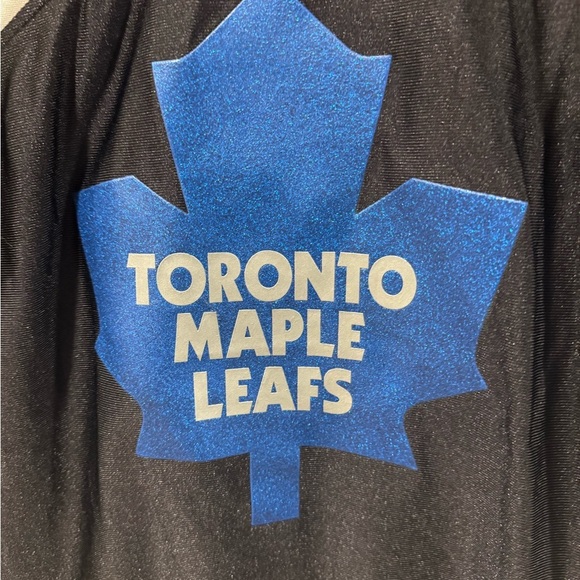 Toronto Maple Leafs NHL Hockey Jersey - Picture 3 of 11